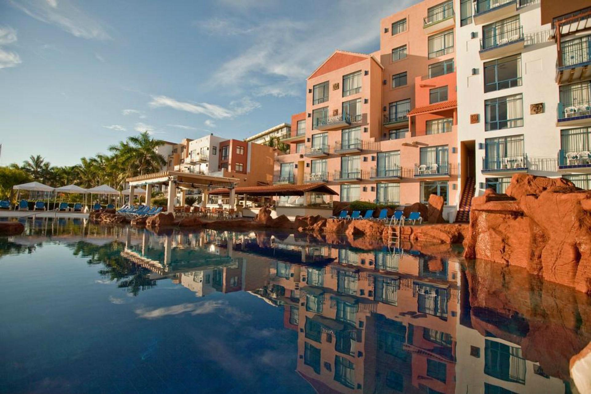 El Cid Marina Beach Hotel (Adults Only) Mazatlán Esterno foto